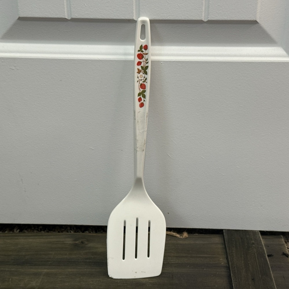 Vintage Foley Melamine‎ Slotted Spatula with Strawberry Printed Handles